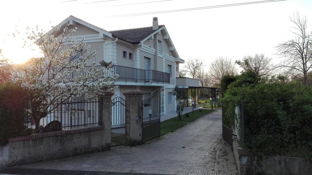 Sorbo Serpico Guesthouse Il Ciliegio מראה חיצוני תמונה